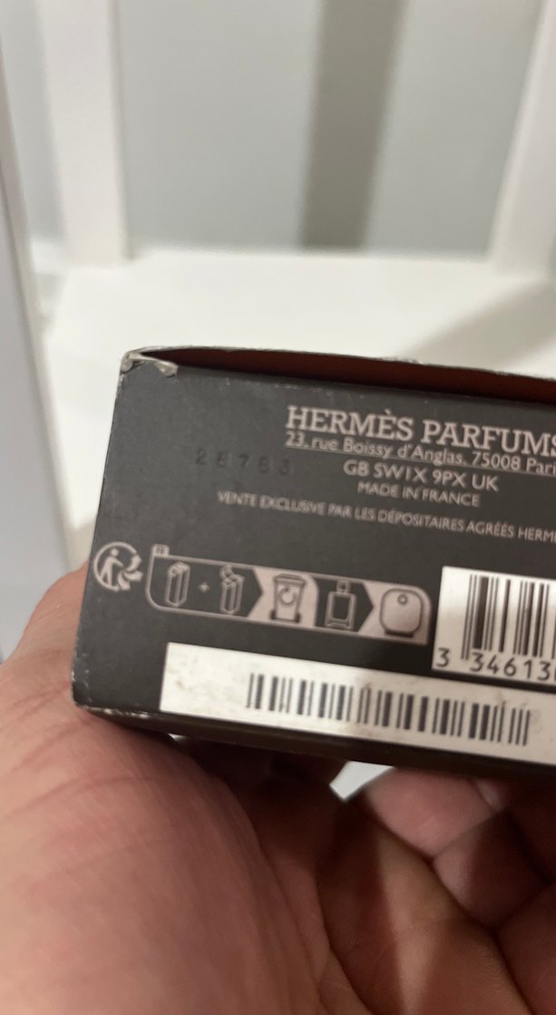 100 mlHermès Terre D'Hermès Erkek Parfümü 100 ml - Görsel 2