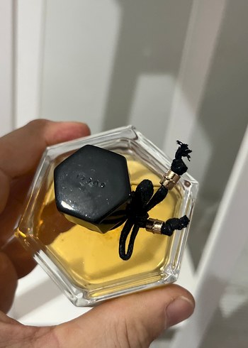 Gucci Flora Kadın Parfümü 75 milim orijinal - Görsel 2