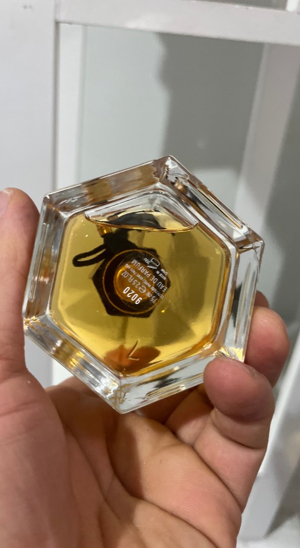 Gucci Flora Kadın Parfümü 75 milim orijinal - Görsel 3