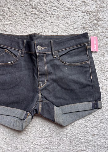 Gri Kadın Mini Denim Şort - Görsel 3