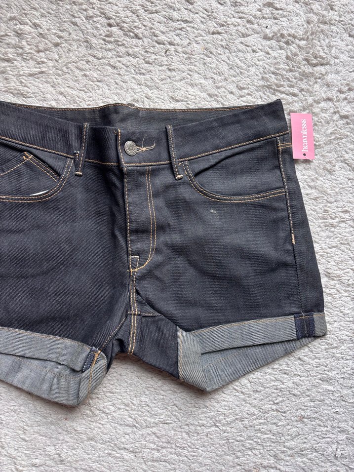 Gri Kadın Mini Denim Şort - Görsel 3