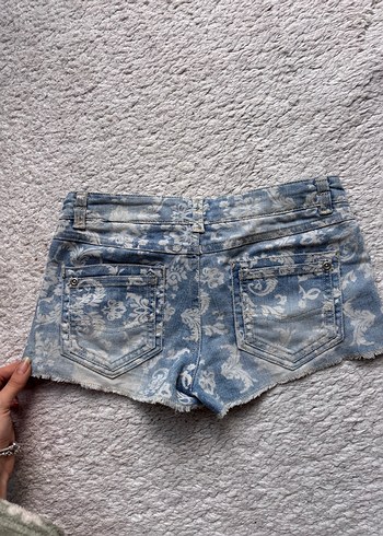 Lace Detaylı Mini Denim Şort - Görsel 5