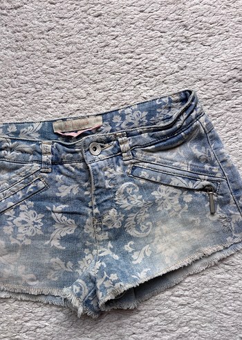 Lace Detaylı Mini Denim Şort - Görsel 3