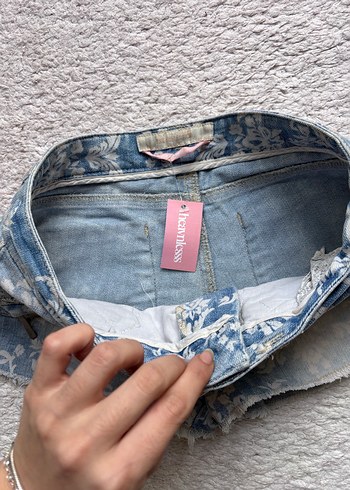 Lace Detaylı Mini Denim Şort - Görsel 4