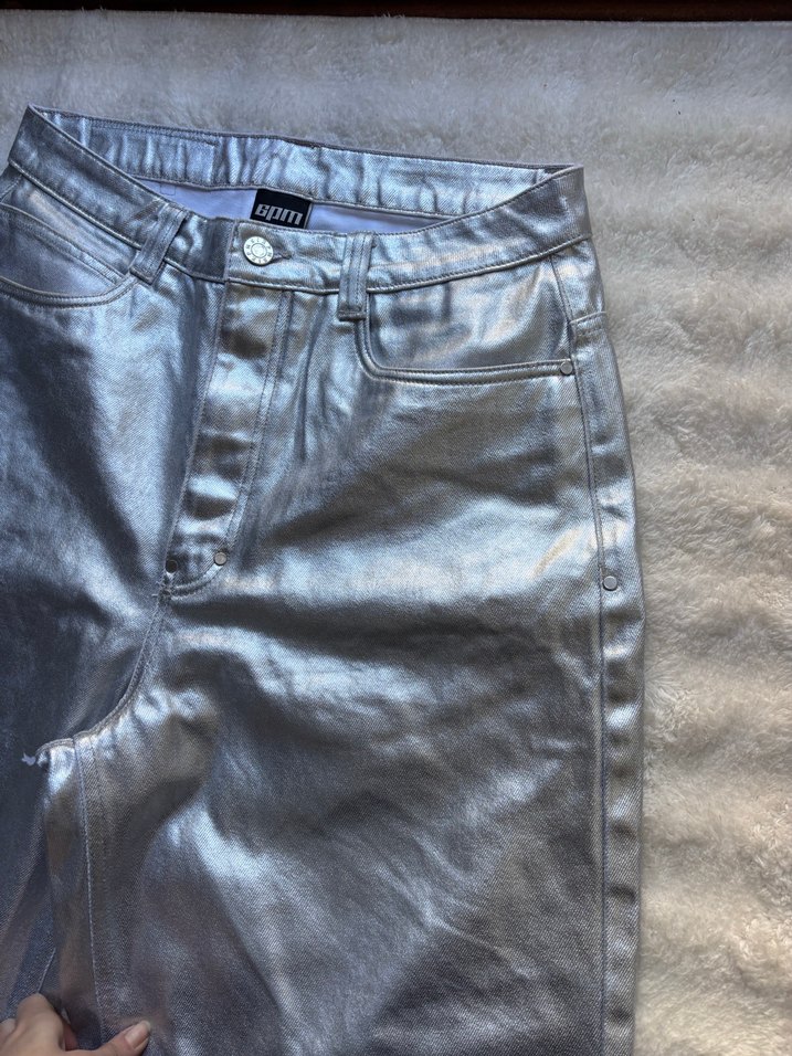 Gri Parlak Midi Denim Şort - Görsel 5