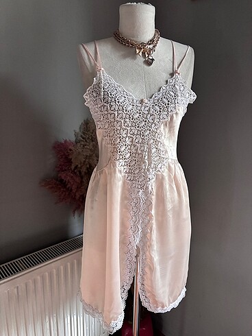 Ince Saten Vintage Elbise