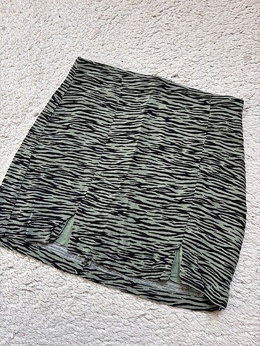 Pull and Bear Zebra Haki Mini Etek