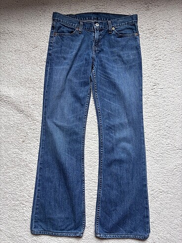 Levis Kot Jean