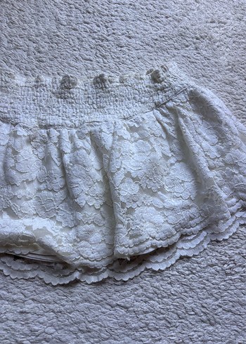s Beden Dantel işlemeli beyaz mini etek