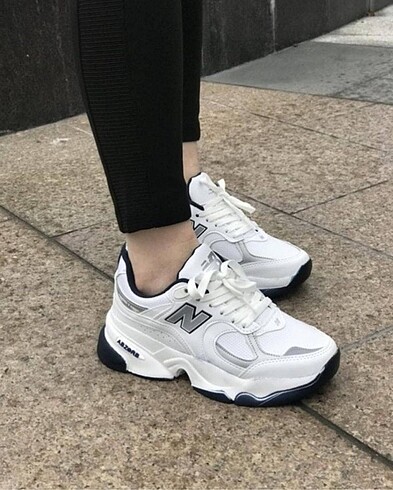 39 Beden beyaz Renk New balance 990