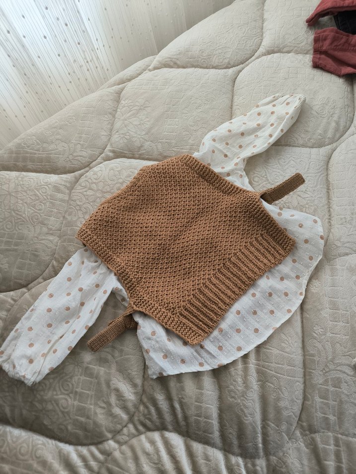 Kız Bebek Örgü Süveterli Bej Takım - Görsel 3