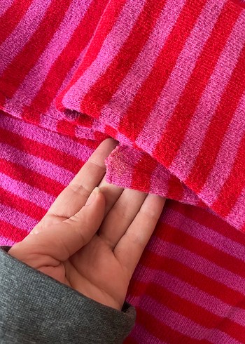 Pembe Çizgili V Yakalı Triko Kadın Kazak - Görsel 5