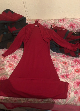 Kırmızı uzun kol elbise 
