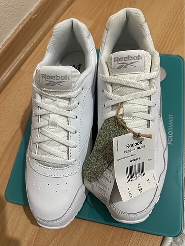 39 Beden beyaz Renk Sıfır orijinal Reebok