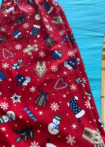 İki adet bayan pijama kaliteli kumaştan dikilmiştir