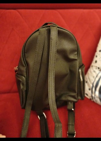 Siyah Deri Fermuarlı Kadın Sırt Çantası - Görsel 2