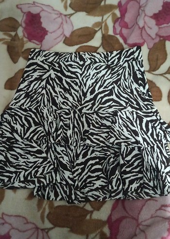 Kadın Zebra Desenli Mini Etek İLANI ALMAYIN AÇIKLAMAYA BAKIN