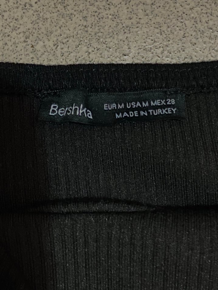Bershka Siyah Askılı Elbise - Görsel 3
