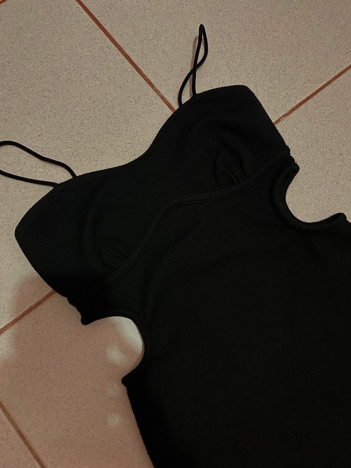 Bershka Siyah Askılı Elbise - Görsel 2