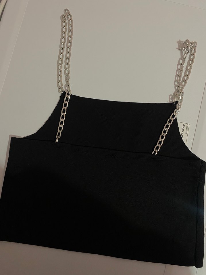 Zincir Detaylı Siyah Straplez Atlet - Görsel 2