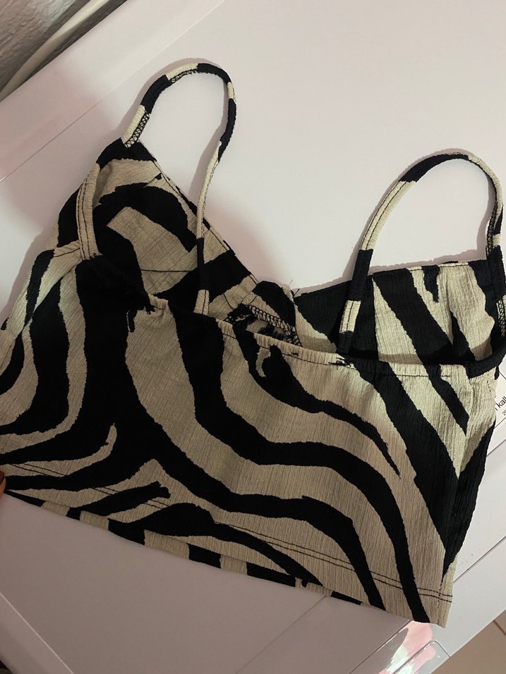 Zebra Desenli Kadın Crop - Görsel 2