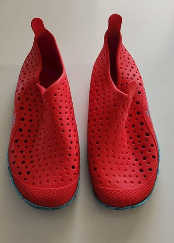 Kırmızı Su Ayakkabısı - Görsel 2