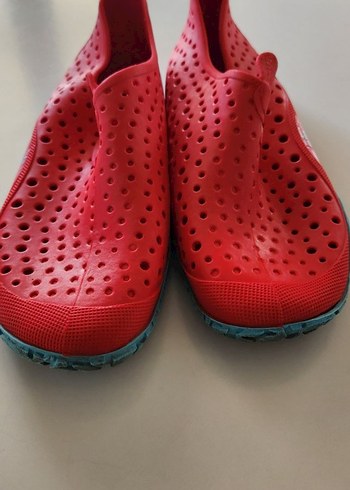 Kırmızı Su Ayakkabısı - Görsel 4