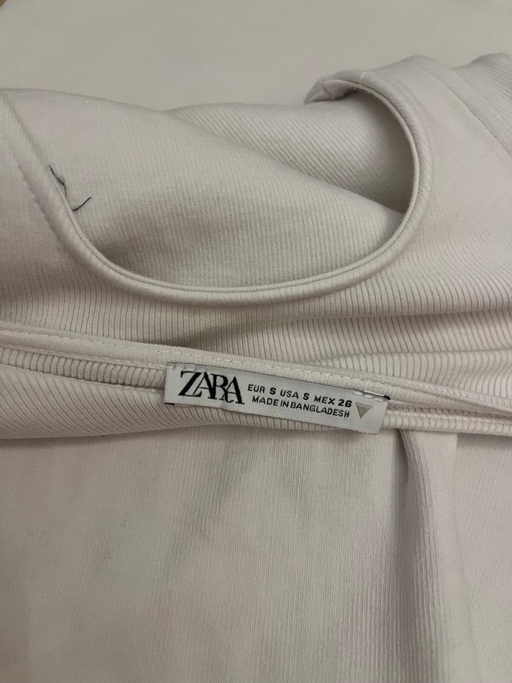 beyaz sirt detayli elbise - Görsel 3