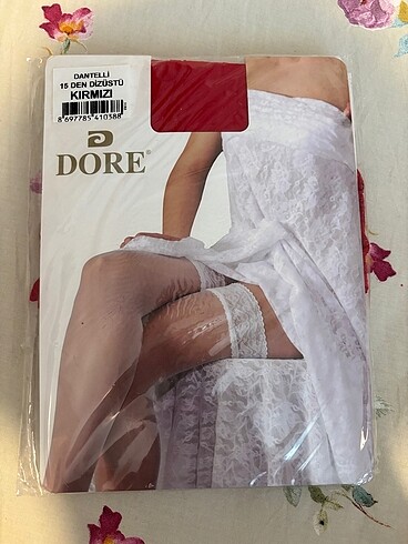 Dore kırmızı jartiyer çorabı