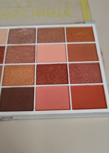 Toprak tonları far paleti - Görsel 3