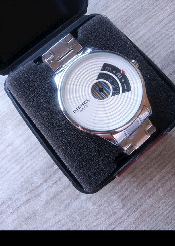 Beyaz Diesel İş Saatı Renkli Detaylı - Görsel 3