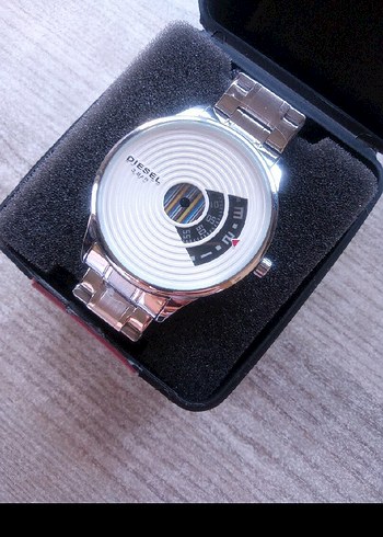 Beyaz Diesel İş Saatı Renkli Detaylı - Görsel 2