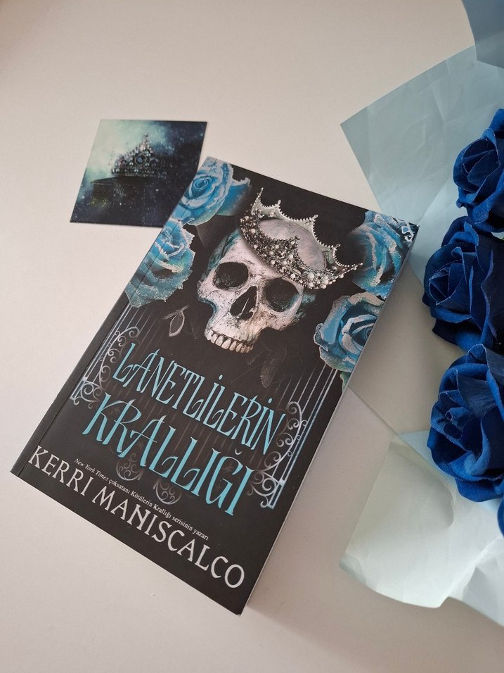 Lanetlilerin Krallığı - Kerri Maniscalco - Görsel 2