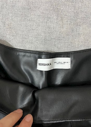 Siyah Deri Pilili Mini Etek - Görsel 2