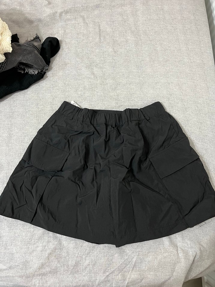 Siyah Mini Şort Etek Gevşek Kesim - Görsel 3