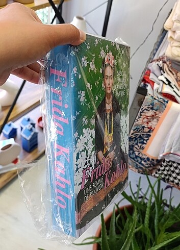 English Home Kitap kutusu dekor 