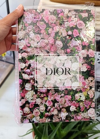 Dior kitap kutusu