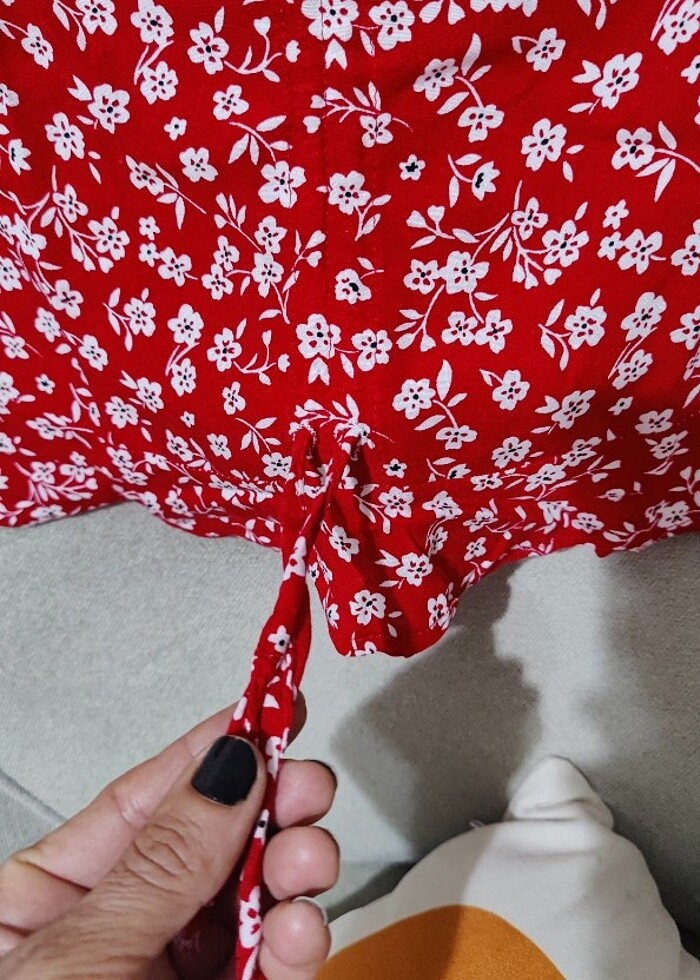 Çiçekli bluz hiç kullanılmadı  - Görsel 3