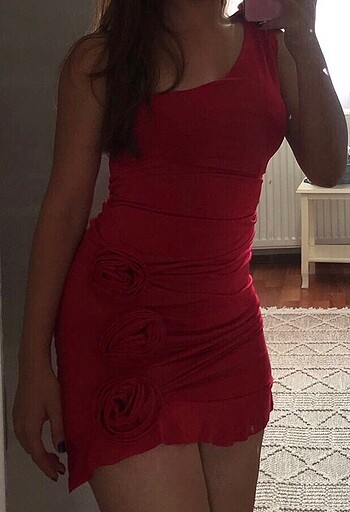 Kırmızı elbise mini