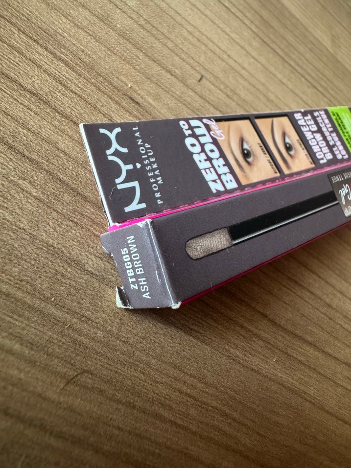 NYX Uzun Süre Kalıcı Kaş Jeli - Koyu Bej - Görsel 2