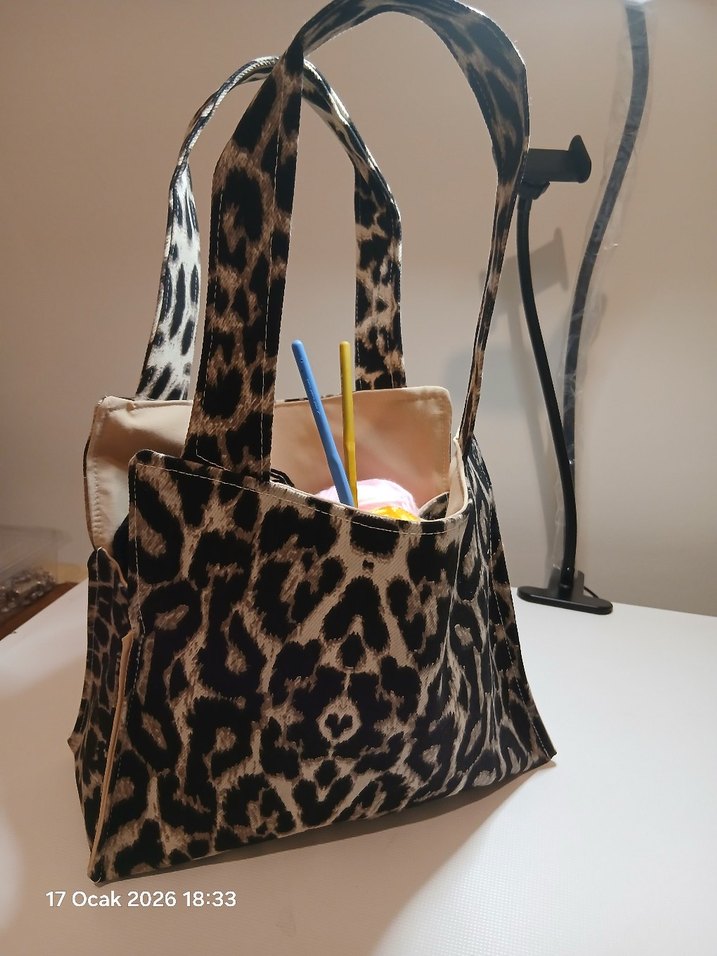 Renkli Leopar Desenli elişi Çantası - Görsel 3