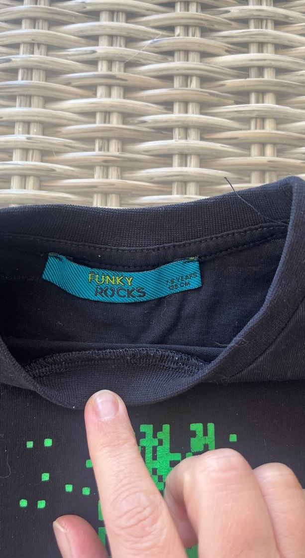 Erkek Siyah Tişört Yeşil Baskılı - Görsel 2