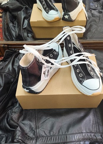39 Beden Converse Siyah Kadın Dolgu Topuklu Spor Ayakkabı