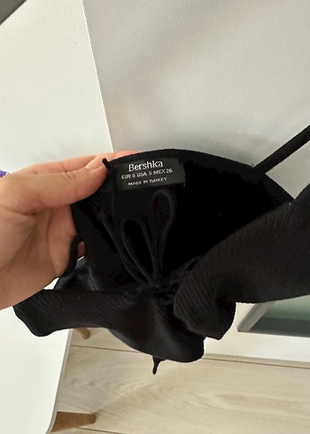 Bershka Siyah İnce Askılı Bodysuit