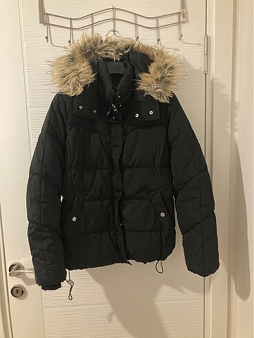 Bershka Şişme Mont