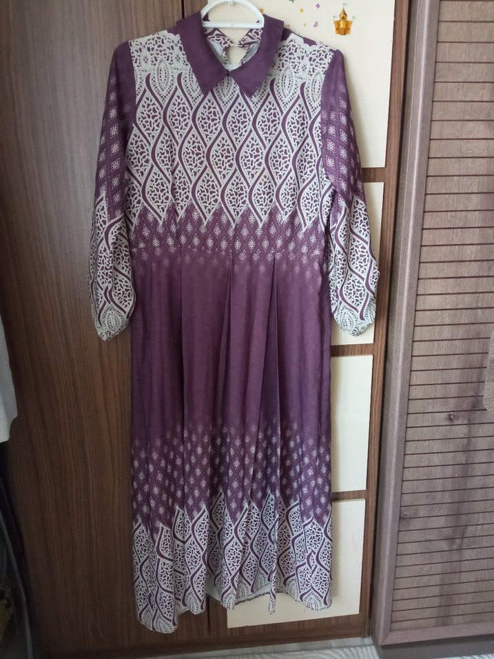 Mor Desenli Uzun Kollu Pliseli Kadın Elbise - Görsel 5