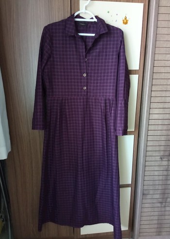 Uzun Mor Kadın Elbise Düğmeli ve Uzun Kollu - Görsel 2