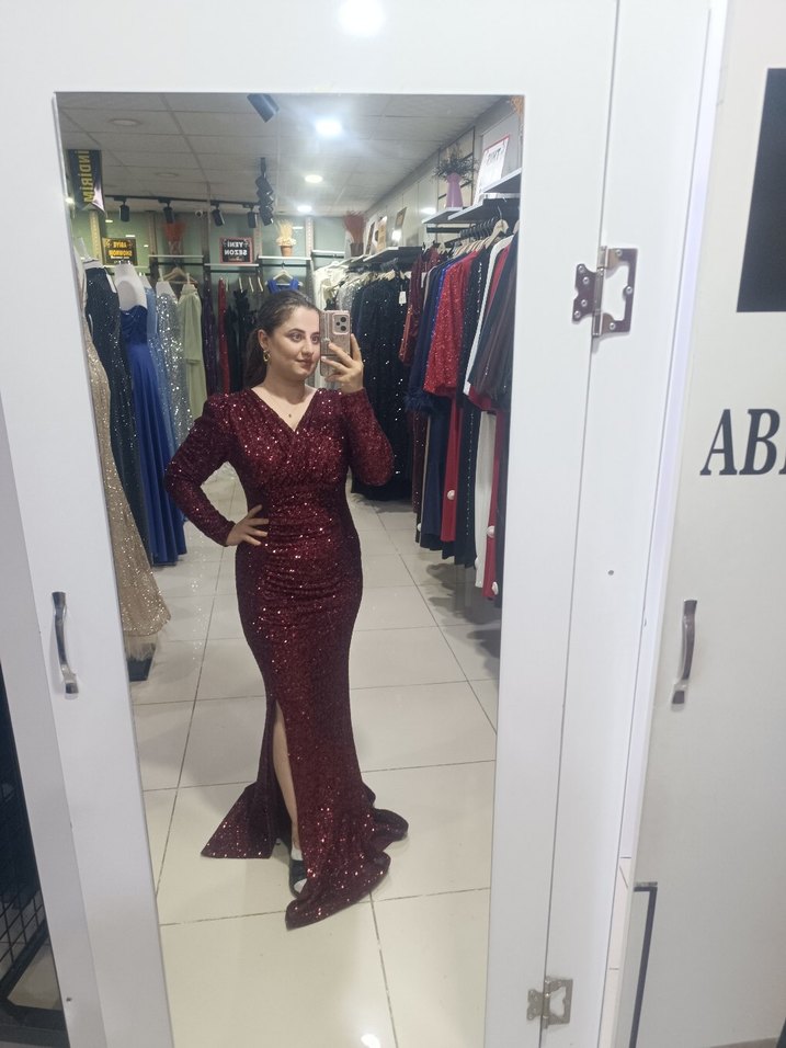 Bordo Parlak Uzun Drapeli V Yaka Abiye - Görsel 2