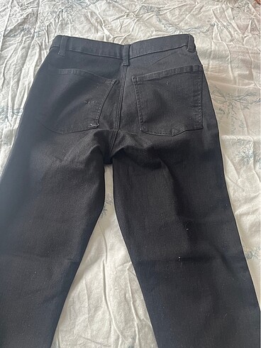28 Beden siyah Renk Jean pantolon