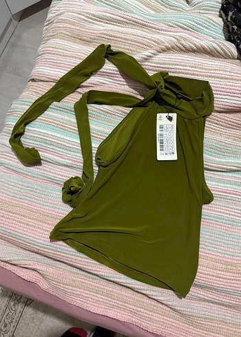 Haki Renk boyundan ipli bağlama detaylı bluz milla - Görsel 2